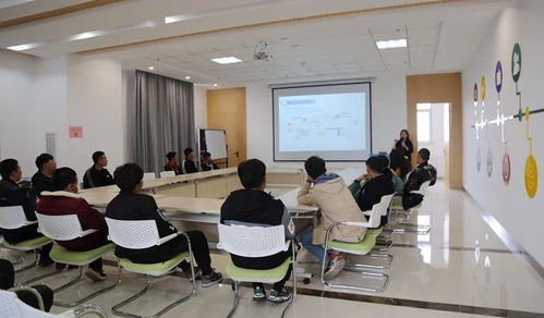 朋友式教學(xué)，親人般關(guān)懷——和林格爾新區(qū)軟件與信息服務(wù)專(zhuān)業(yè)認(rèn)知實(shí)習(xí)側(cè)記